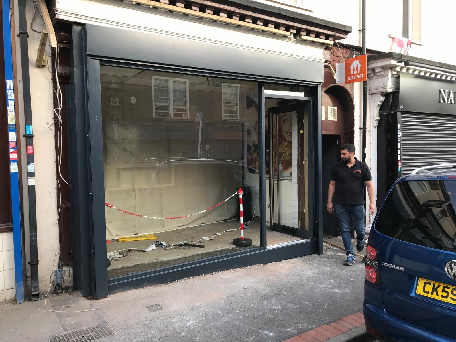 Frameless entrance install